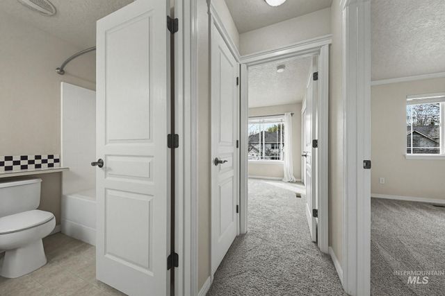 10996 W Southerland St, Boise, ID 83709