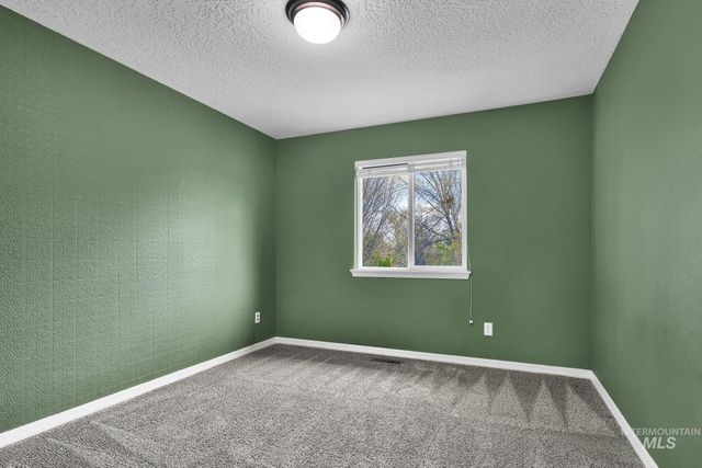 10996 W Southerland St, Boise, ID 83709