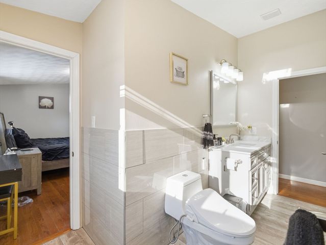 39 Swan Ave, Methuen, MA 01844