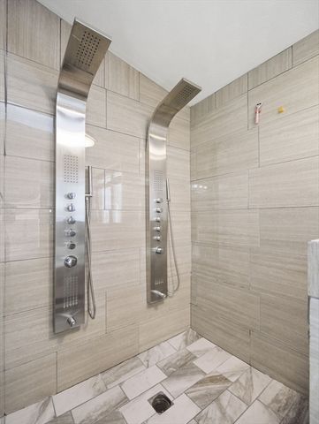 39 Swan Ave, Methuen, MA 01844