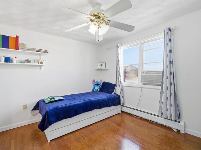 39 Swan Ave, Methuen, MA 01844