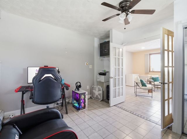 39 Swan Ave, Methuen, MA 01844