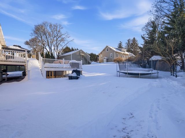 39 Swan Ave, Methuen, MA 01844