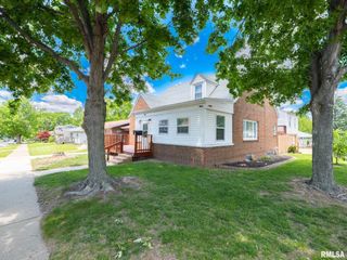 1013 ILLINOIS Street, Pekin, IL 61554