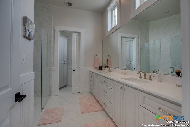 339 Valley Lodge, New Braunfels, TX 78132
