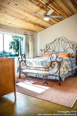 339 Valley Lodge, New Braunfels, TX 78132