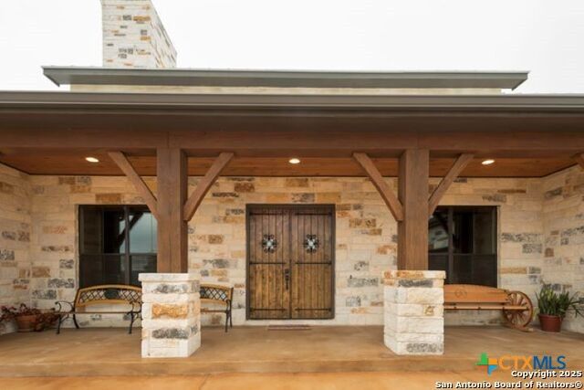 339 Valley Lodge, New Braunfels, TX 78132