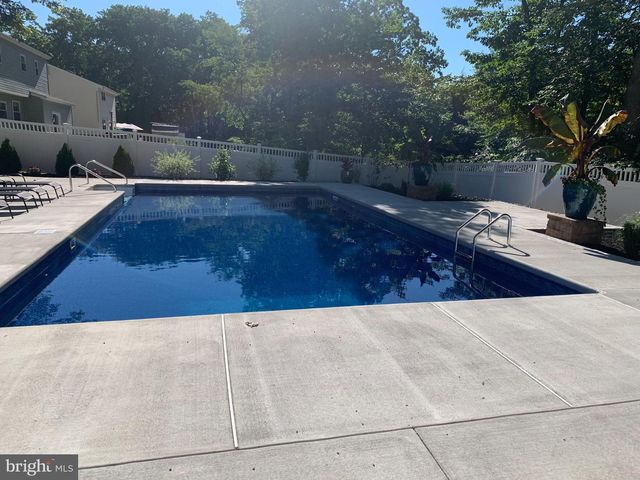 80 CRANFORD RD, Blackwood, NJ 08012