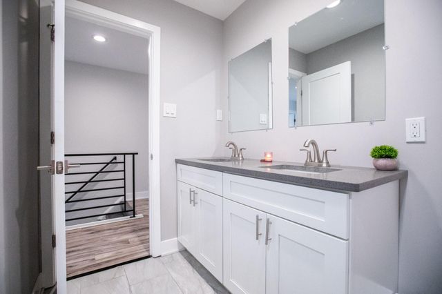 80 CRANFORD RD, Blackwood, NJ 08012