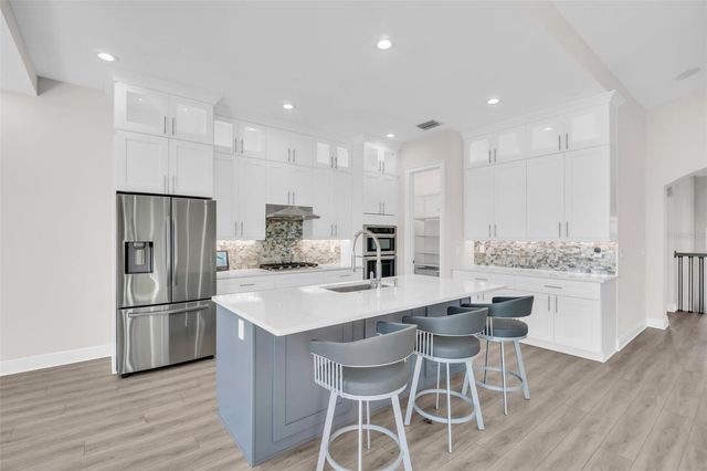 11 FRANKLIN COURT S C, St Petersburg, FL 33711