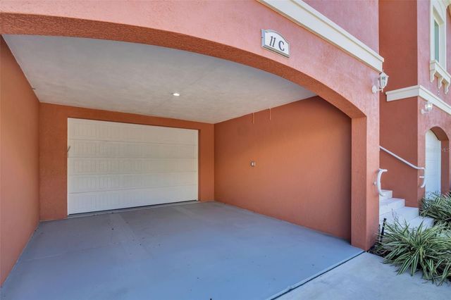 11 FRANKLIN COURT S C, St Petersburg, FL 33711