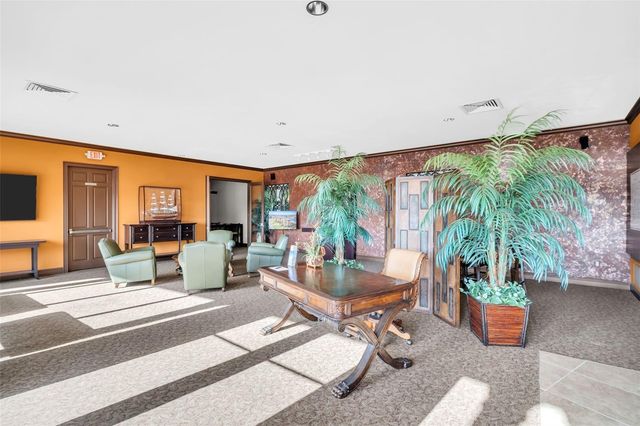 11 FRANKLIN COURT S C, St Petersburg, FL 33711