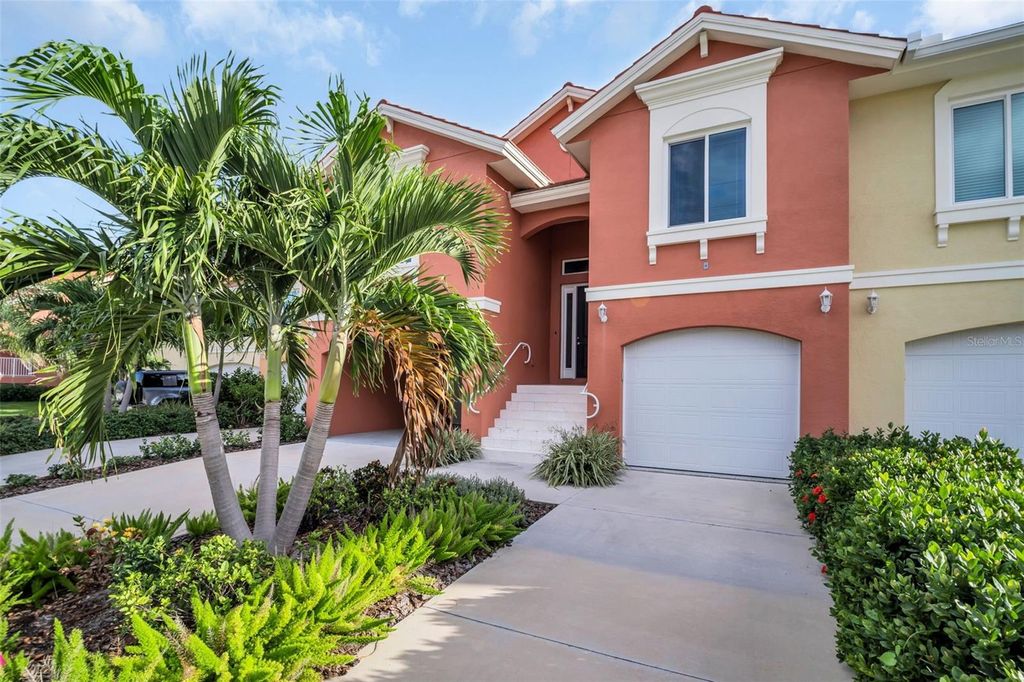 11 FRANKLIN COURT S C, St Petersburg, FL 33711