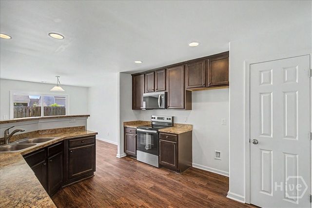 17 Amber Drive, Port Wentworth, GA 31407