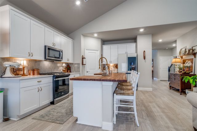 9101 Cacti Court, Fort Worth, TX 76036