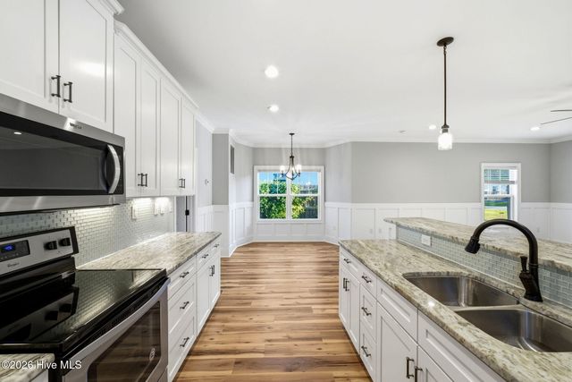 218 NE 76th Street, Oak Island, NC 28465