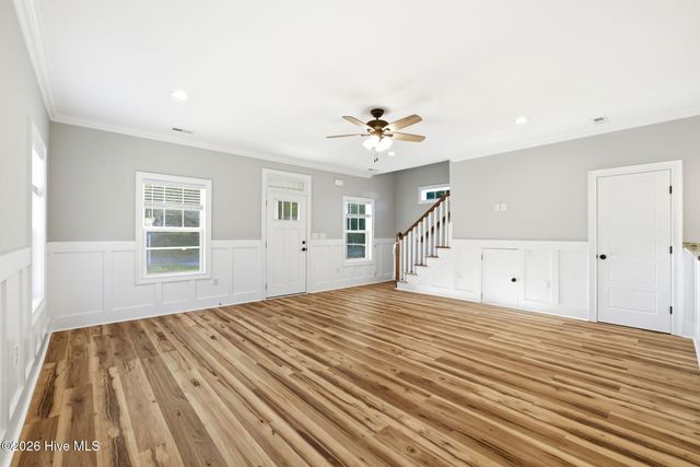 218 NE 76th Street, Oak Island, NC 28465