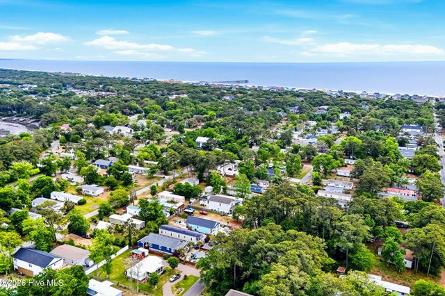 218 NE 76th Street, Oak Island, NC 28465