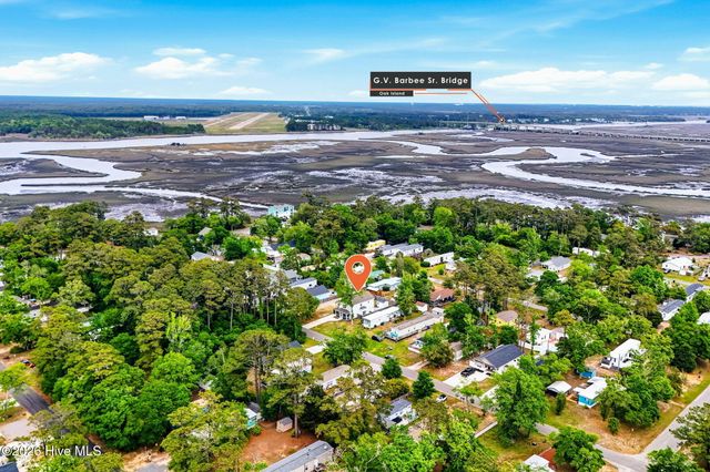 218 NE 76th Street, Oak Island, NC 28465