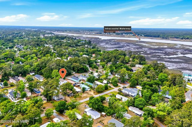 218 NE 76th Street, Oak Island, NC 28465