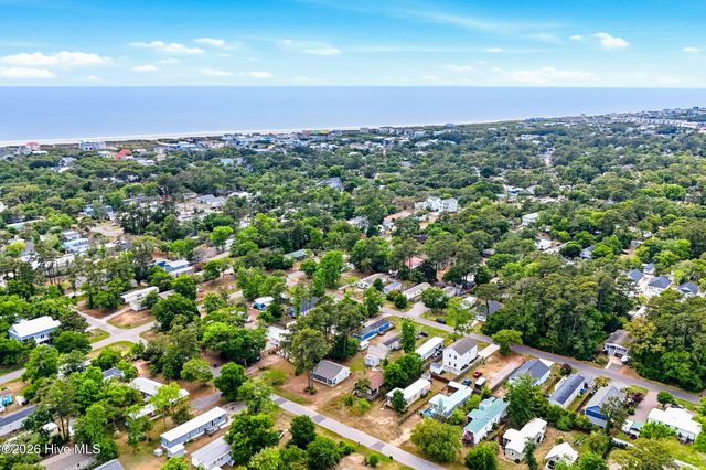 218 NE 76th Street, Oak Island, NC 28465