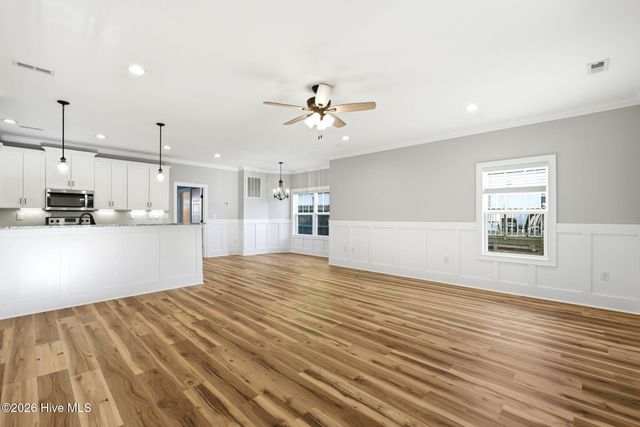 218 NE 76th Street, Oak Island, NC 28465