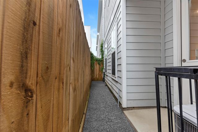 847 Rachel Street D, Houston, TX 77091