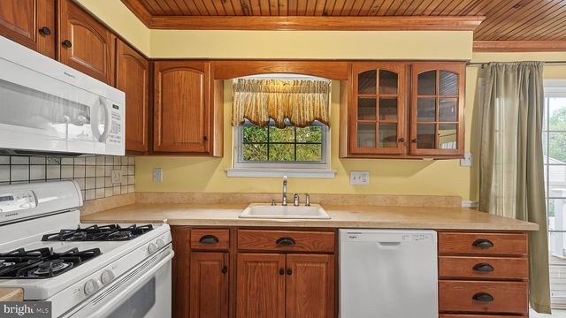 73 WINFIELD RD, Sicklerville, NJ 08081
