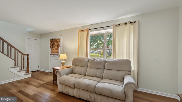 73 WINFIELD RD, Sicklerville, NJ 08081