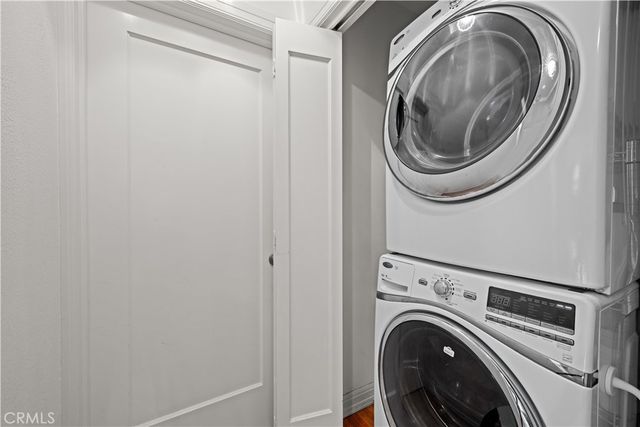 1630 Warnall, Los Angeles, CA 90024