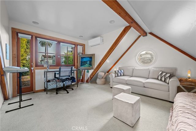 1630 Warnall, Los Angeles, CA 90024