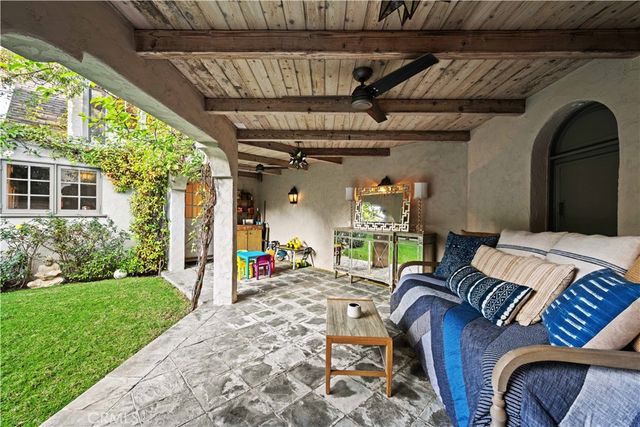 1630 Warnall, Los Angeles, CA 90024