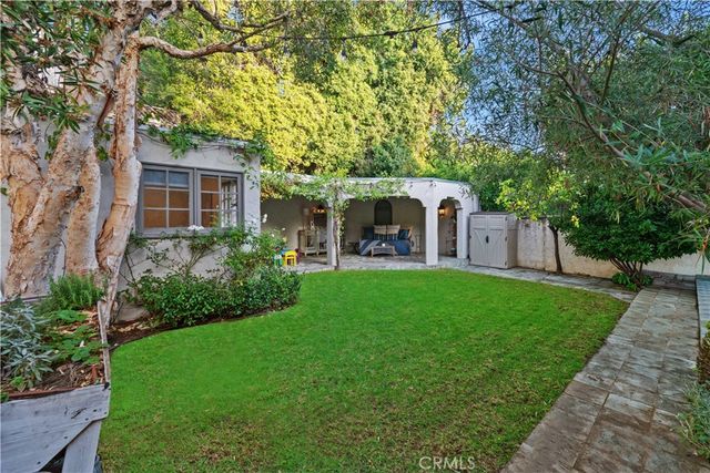 1630 Warnall, Los Angeles, CA 90024