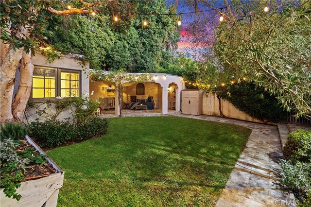 1630 Warnall, Los Angeles, CA 90024