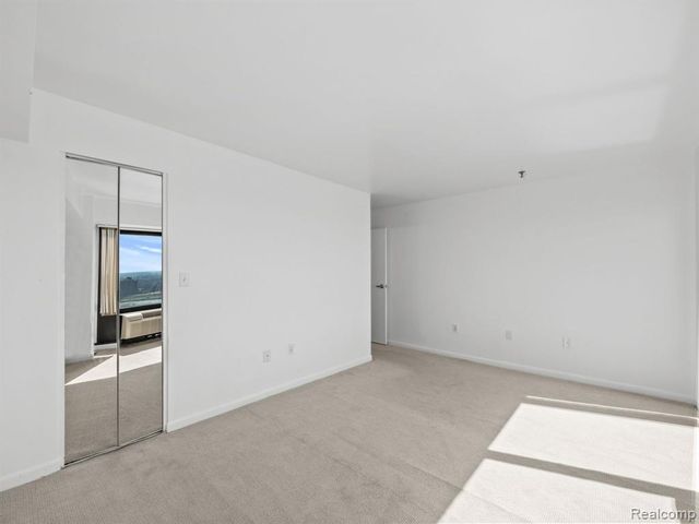 1001 W Jefferson Avenue 300-22I, Detroit, MI 48226