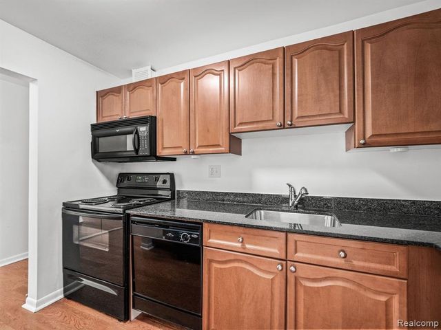 1001 W Jefferson Avenue 300-22I, Detroit, MI 48226