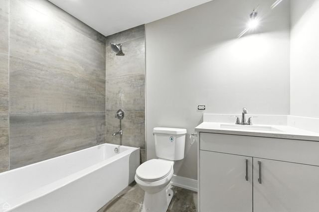 4351 S King Drive G, Chicago, IL 60653