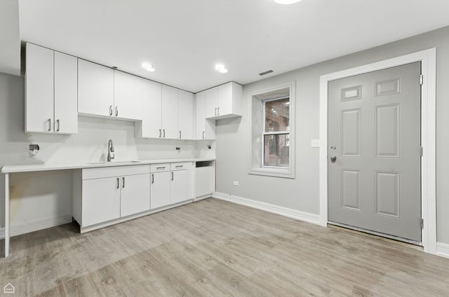 4351 S King Drive G, Chicago, IL 60653