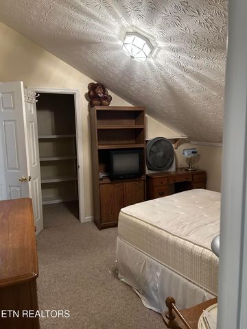 160 Lincoln Drive, Harrogate, TN 37752