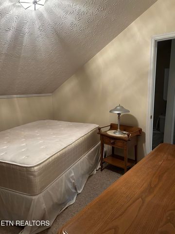 160 Lincoln Drive, Harrogate, TN 37752