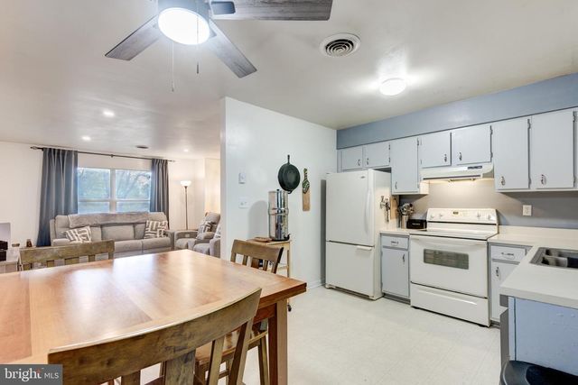 918 CENTURY ST, Hampstead, MD 21074