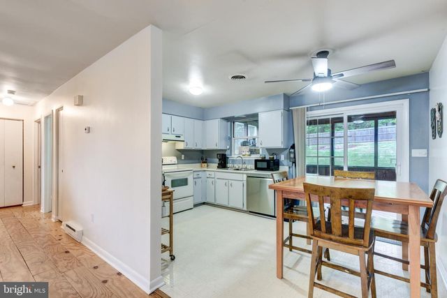 918 CENTURY ST, Hampstead, MD 21074