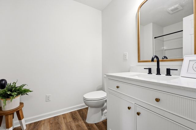 512 Stone Creek Drive, Lexington, KY 40503