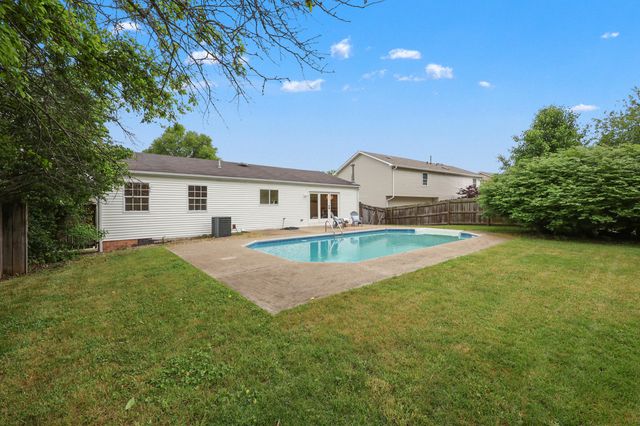 512 Stone Creek Drive, Lexington, KY 40503