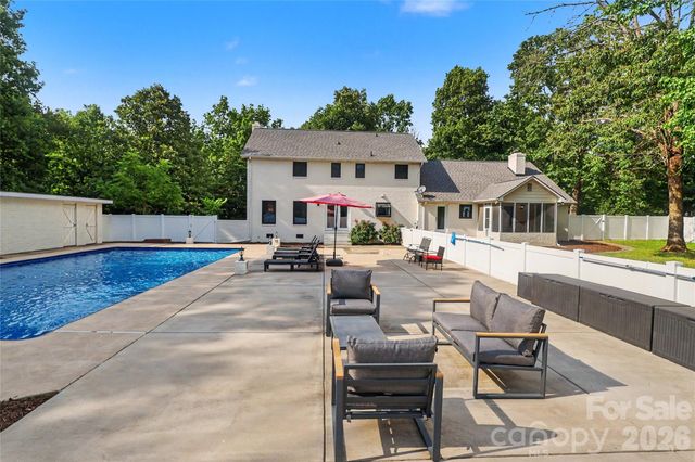 227 Dileen Drive, Concord, NC 28025