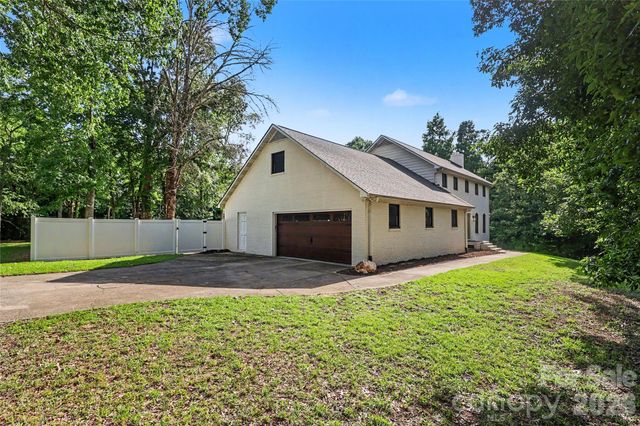 227 Dileen Drive, Concord, NC 28025