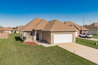 13719 Acacia Ct, Denham Springs, LA 70726