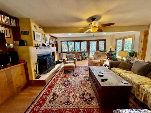 2107 Calle Tecolote, Santa Fe, NM 87505