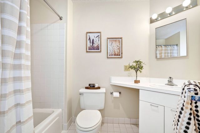 18 Knollwood Court 18, Burlington, MA 01803