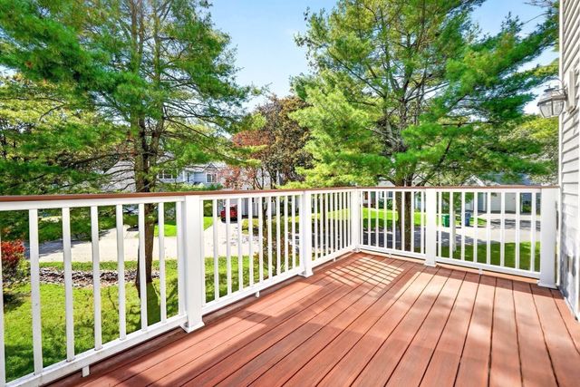 18 Knollwood Court 18, Burlington, MA 01803